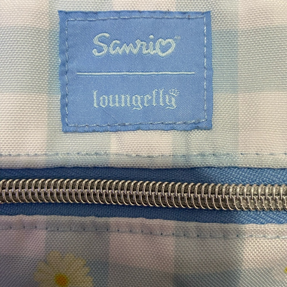 Sanrio Loungefly cross body bag cinnamoroll - Picture 2 of 2